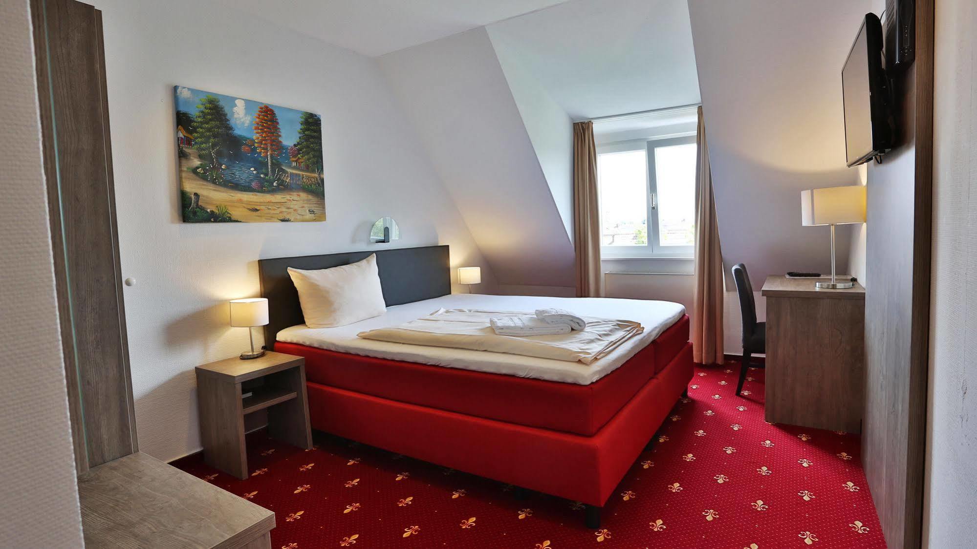 Hotel Maurer Karlsruhe Exterior foto